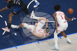 Rockets Mavericks Basketball