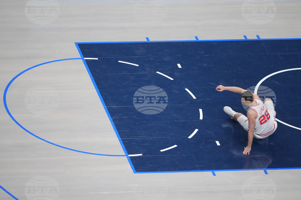 Rockets Mavericks Basketball