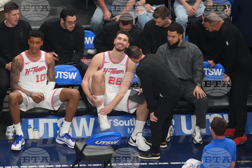 Rockets Mavericks Basketball