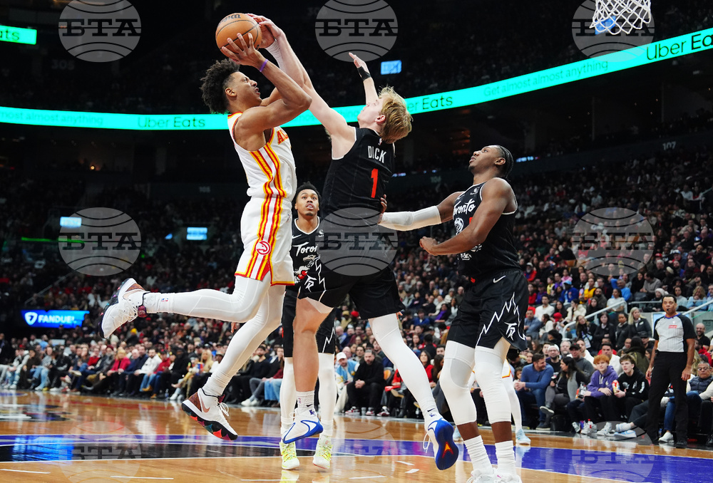 Hawks Raptors Basketball