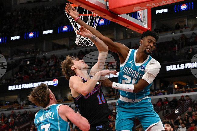 Hornets Bulls Basketball