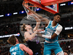 Hornets Bulls Basketball