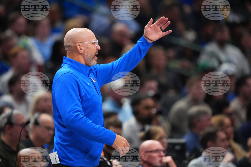 Rockets Mavericks Basketball