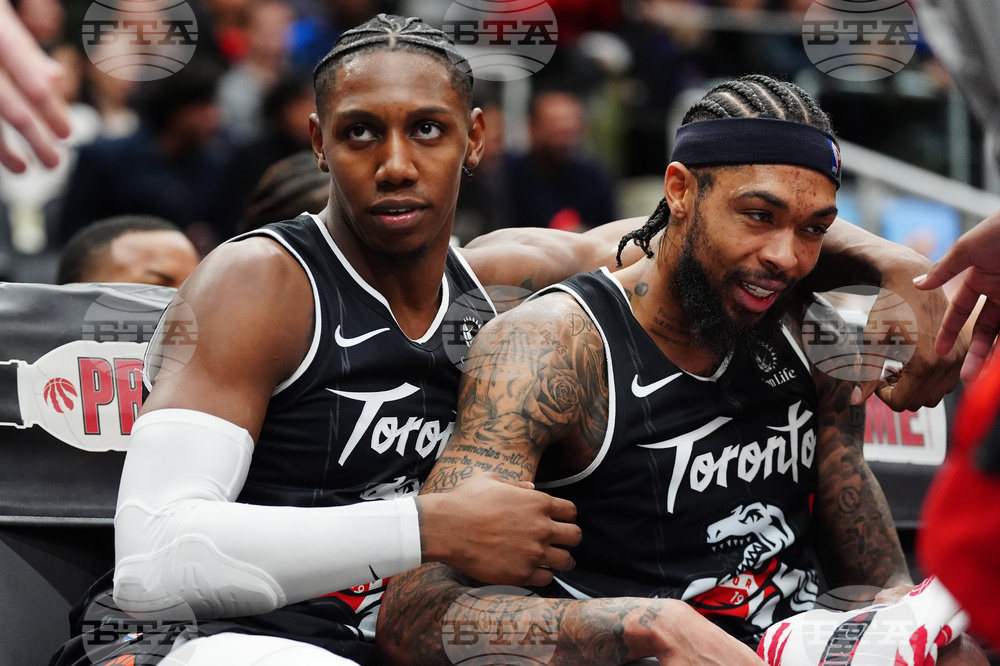 Hawks Raptors Basketball