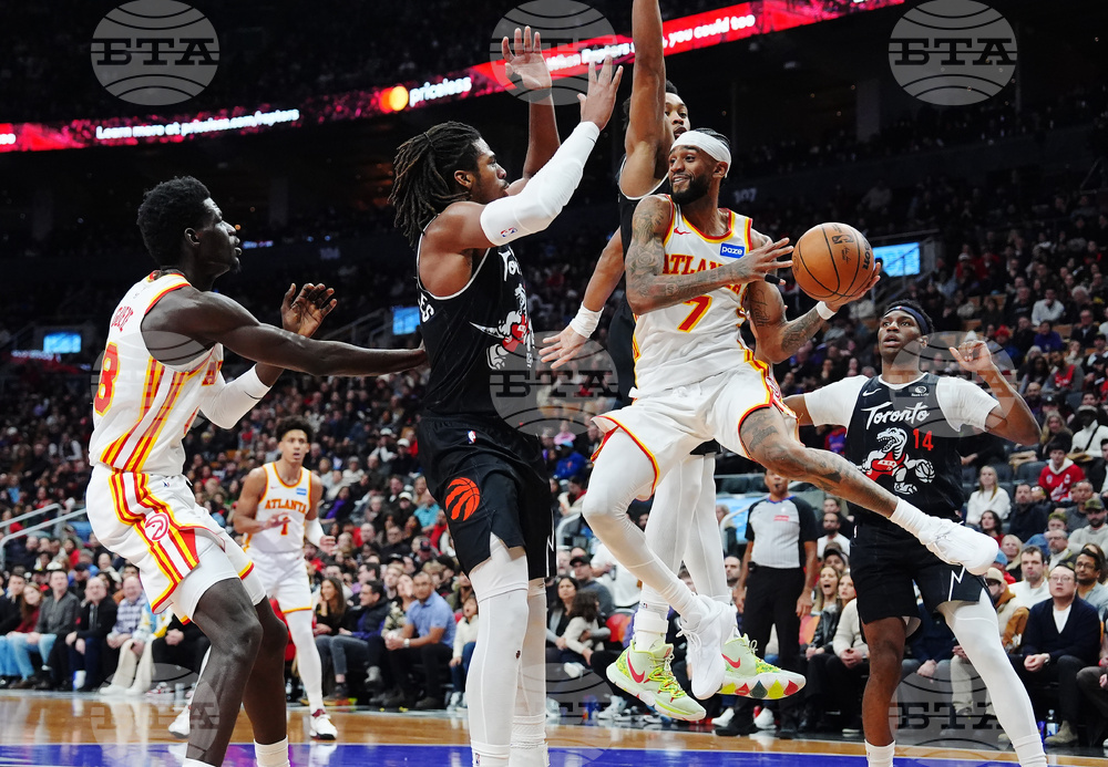 Hawks Raptors Basketball