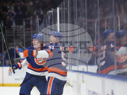 Maple Leafs Islanders Hockey