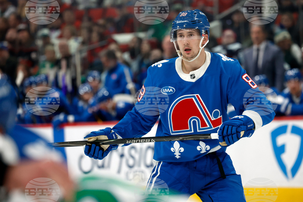 Avalanche Hurricanes Hockey