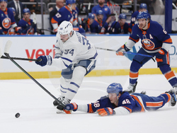 Maple Leafs Islanders Hockey