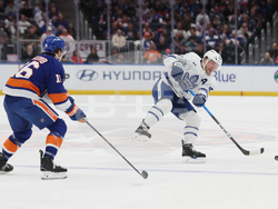 Maple Leafs Islanders Hockey