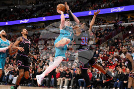 Hornets Bulls Basketball