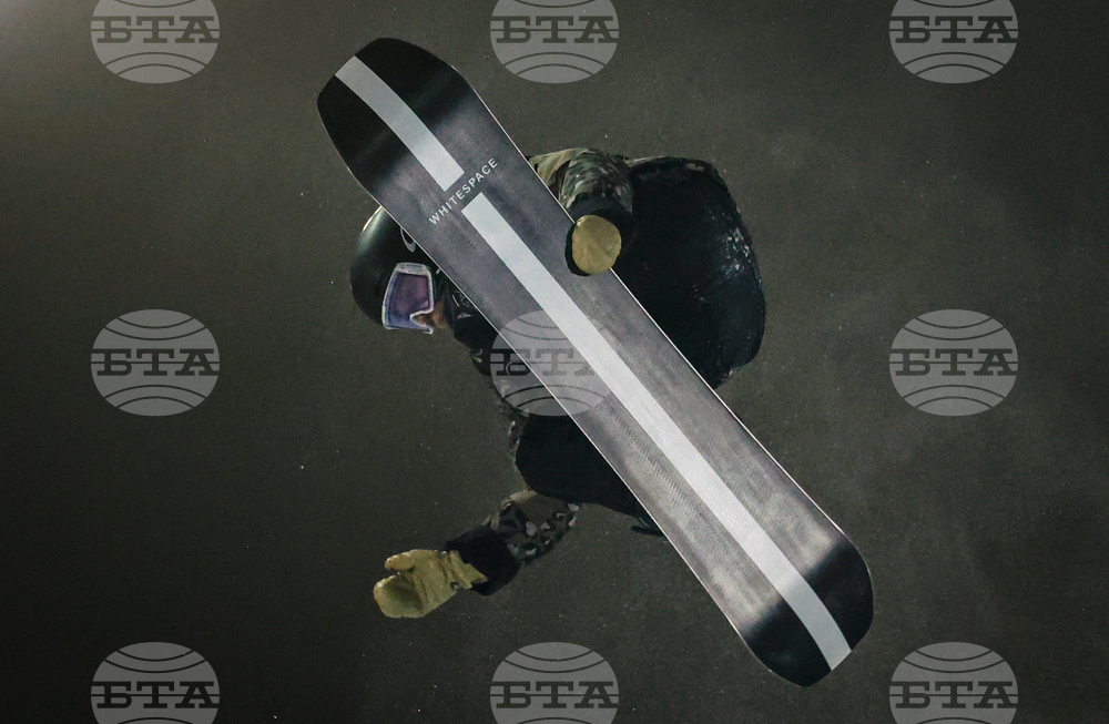 Canada World Cup Halfpipe Snowboarding