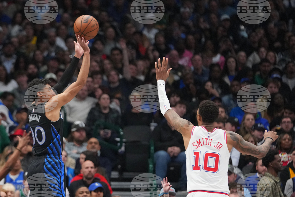 Rockets Mavericks Basketball