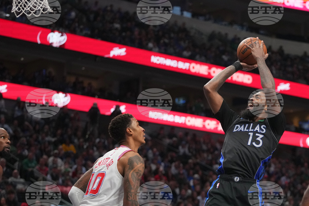 Rockets Mavericks Basketball