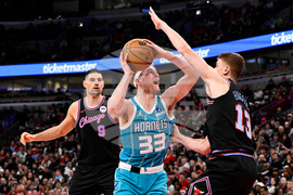 Hornets Bulls Basketball