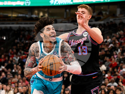 Hornets Bulls Basketball