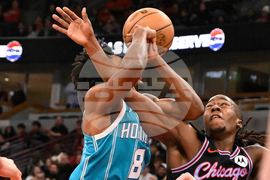 Hornets Bulls Basketball