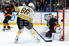 Bruins Canucks Hockey
