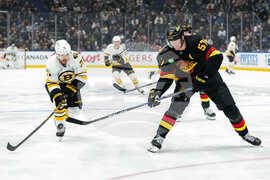 Bruins Canucks Hockey
