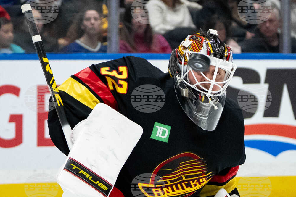 Bruins Canucks Hockey