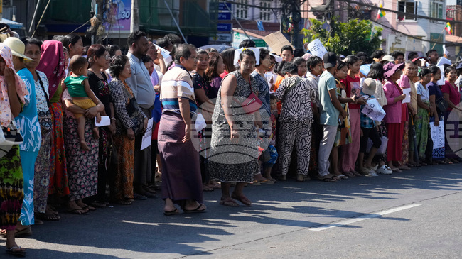 Хунтата в Мианма освободи над 6100 затворници по случай годишнината от независимостта