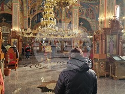Шумен - храм „Свети Три Светители“ - литургия