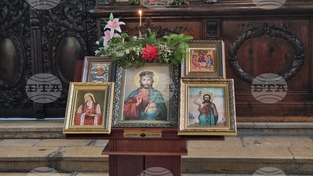 Добрич - храм „Св. Троица“ - неделна литургия