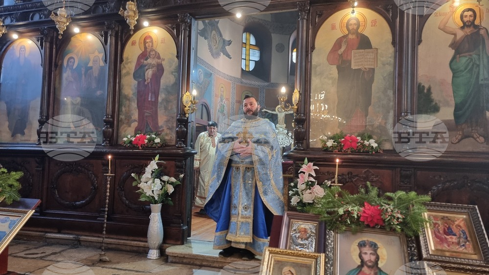 Добрич - храм „Св. Троица“ - неделна литургия