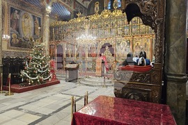 Русе - храм „Света Троица“ - литургия
