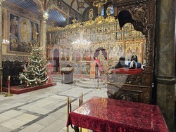 Русе - храм „Света Троица“ - литургия