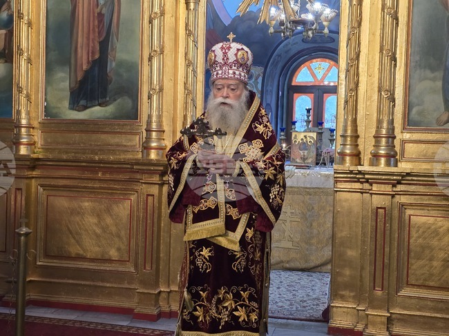 Ловеч - храм „Света Троица“ - литургия