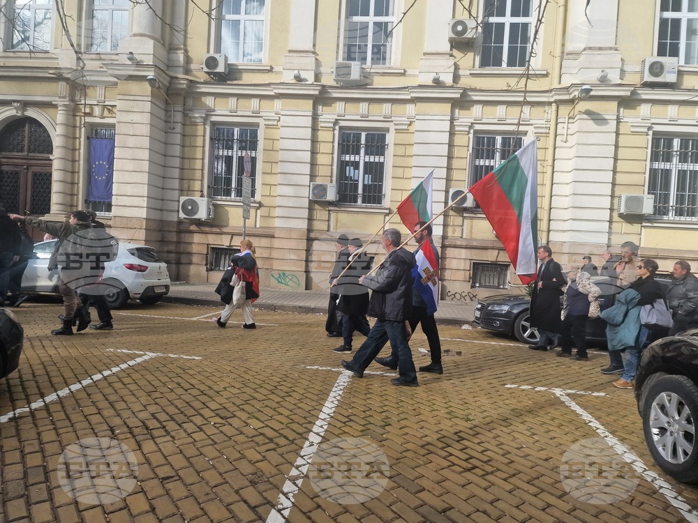 Патриарх Даниил - света литургия - шествие