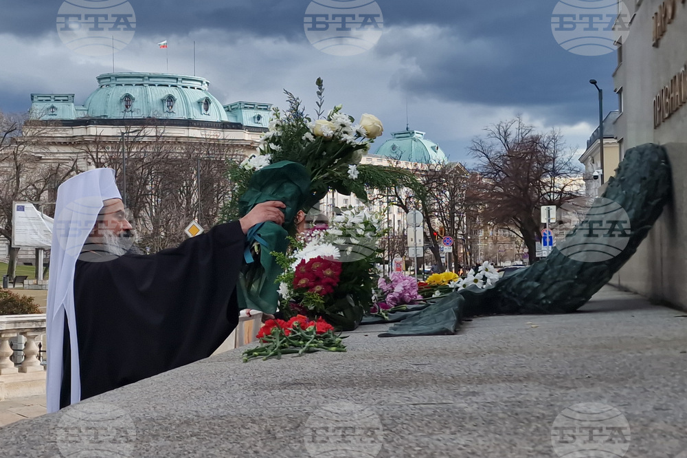 Патриарх Даниил - света литургия - шествие