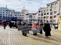 Патриарх Даниил - света литургия - шествие