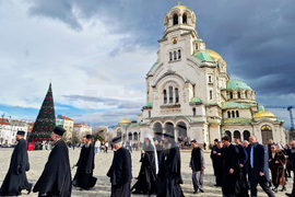 Патриарх Даниил - света литургия - шествие