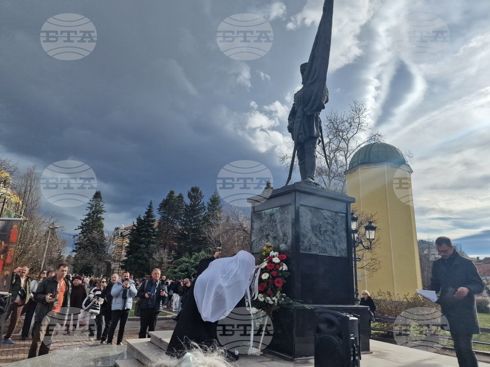 Патриарх Даниил - света литургия - шествие