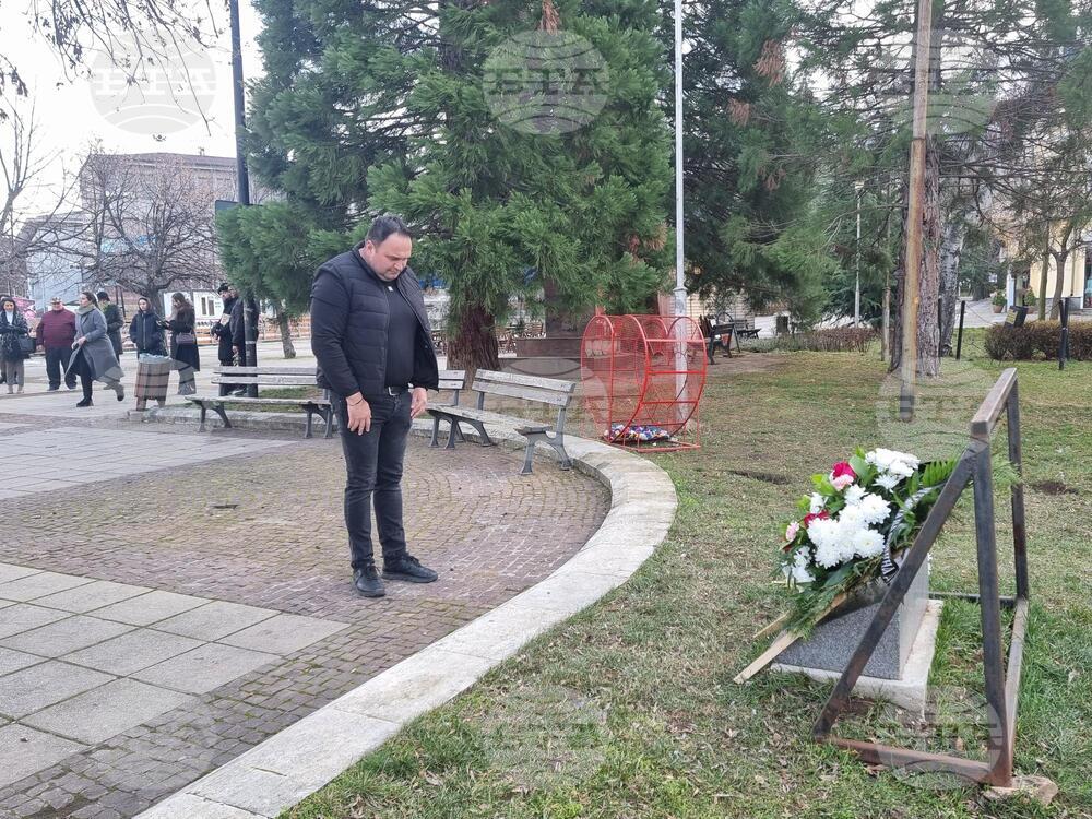 Дупница - панихида - бомбардировки