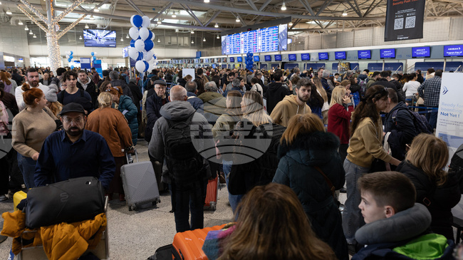 Полетите над Гърция постепенно се възстановяват след техническия проблем, според властите няма данни за саботаж