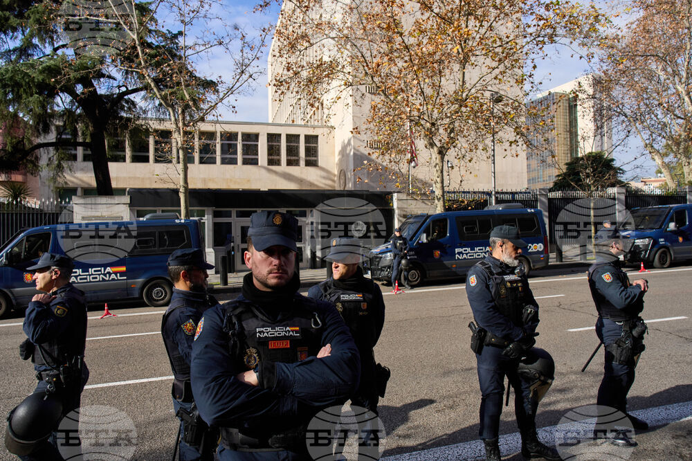 Испанската полиция арестува китайски собственик на фризьорски салон по подозрения във финансиране на "Хамас"