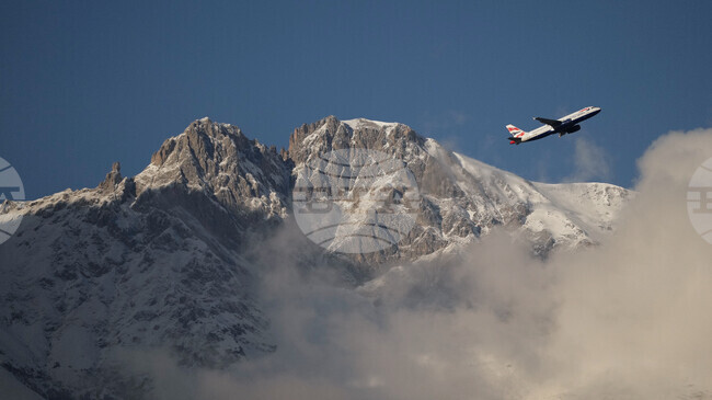 „Еърбъс“ е доставил 793 самолета през 2025 г., новите поръчки достигат рекордно ниво