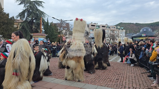 Благоевград - сурвакарски игри - фестивал