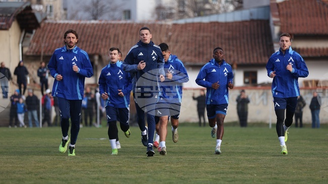 Футболистите на Левски проведоха първа тренировка в Турция