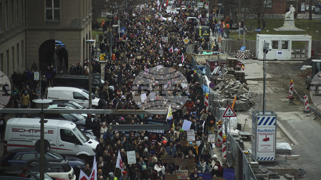 На днешния Международен ден на жената в Берлин се провеждат демонстрации и голямо шествие до кметството