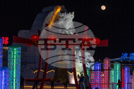 China Wolf Supermoon