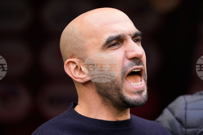 Селекционерът на Мароко Уалид Реграги защити отбора си от критиките преди двубоя с Камерун на четвъртфиналите на КАН