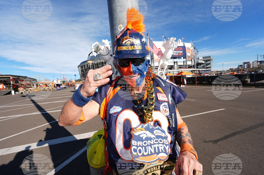 Chargers Broncos Football