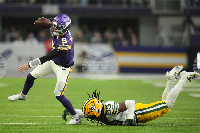 APTOPIX Packers Vikings Football