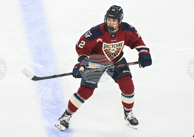 PWHL Frost Victoire Hockey