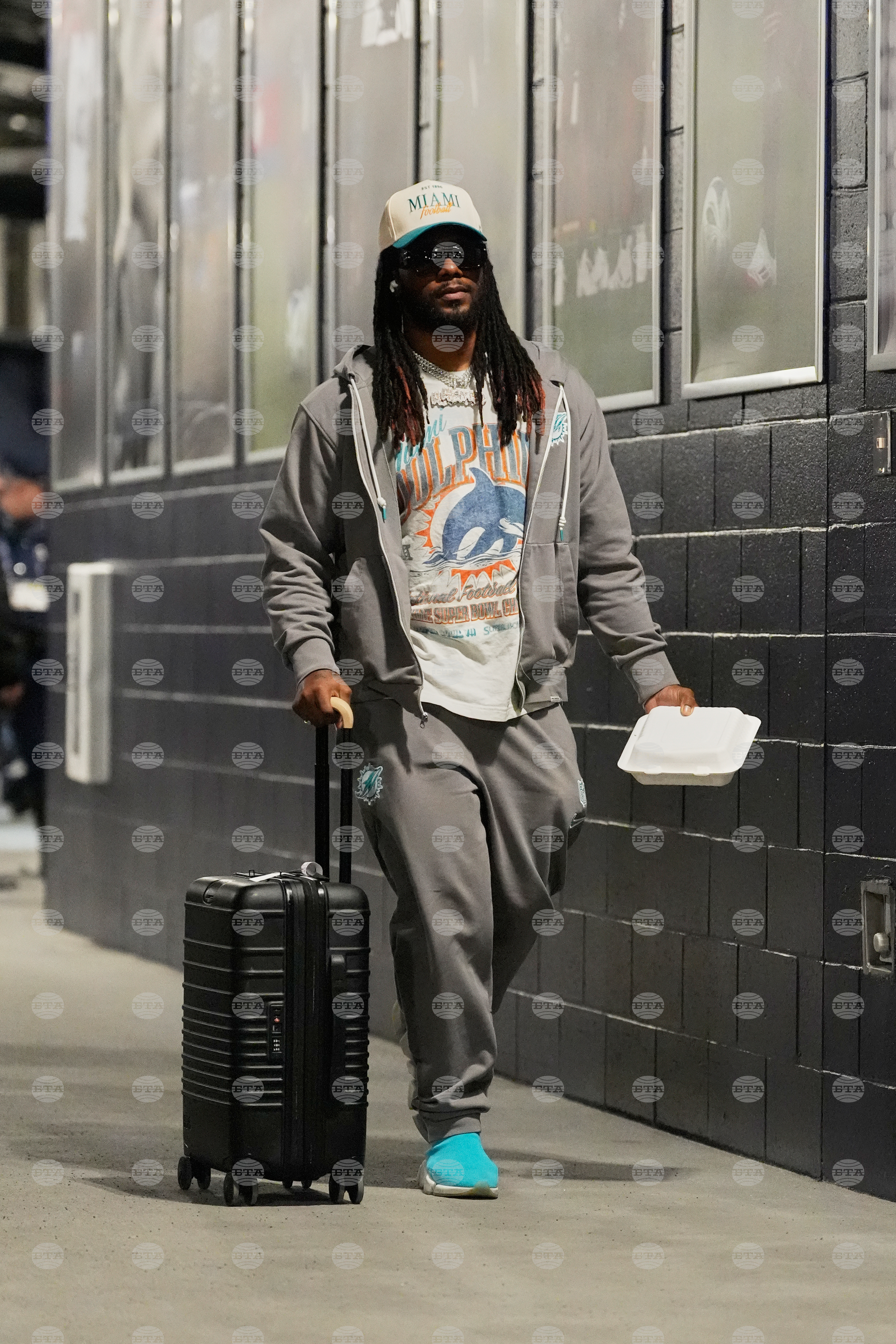 Dolphins Patriots Football