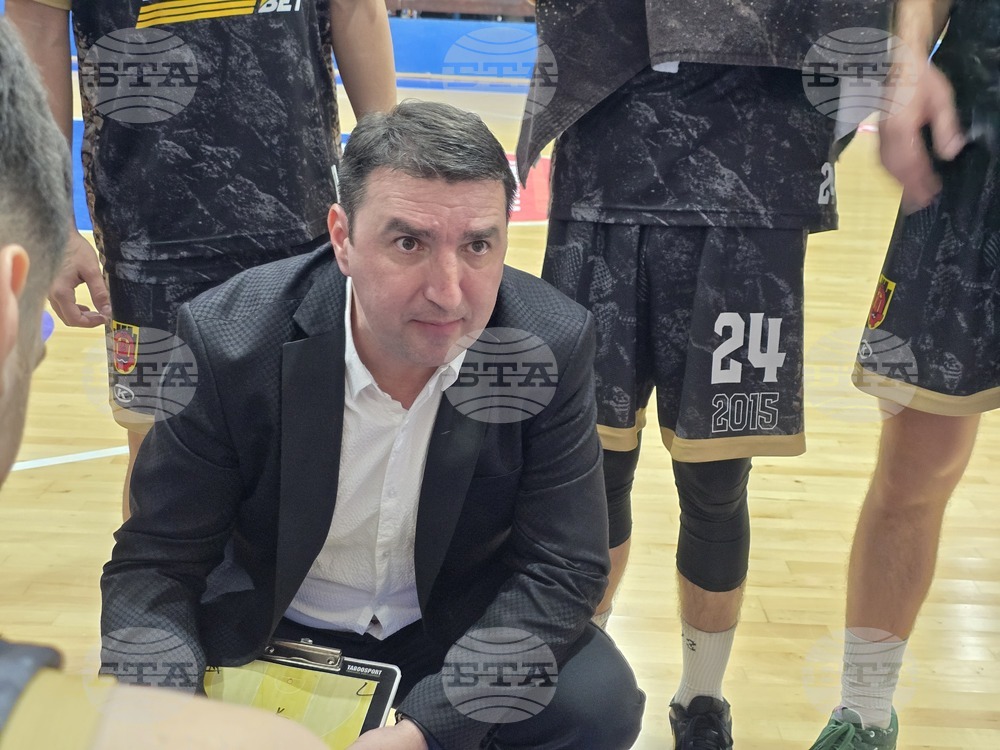 „Честитя победата на отбора от Плевен“, каза наставникът на баскетболния Миньор 2015 Ивица Вукотич след загубата от Спартак