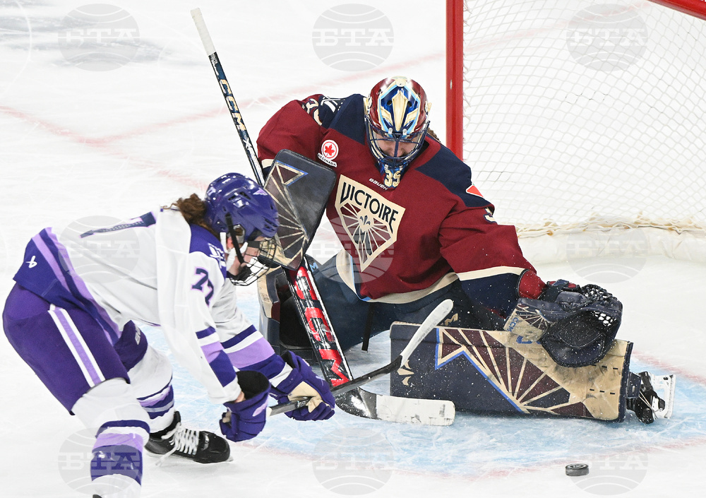 PWHL Frost Victoire Hockey